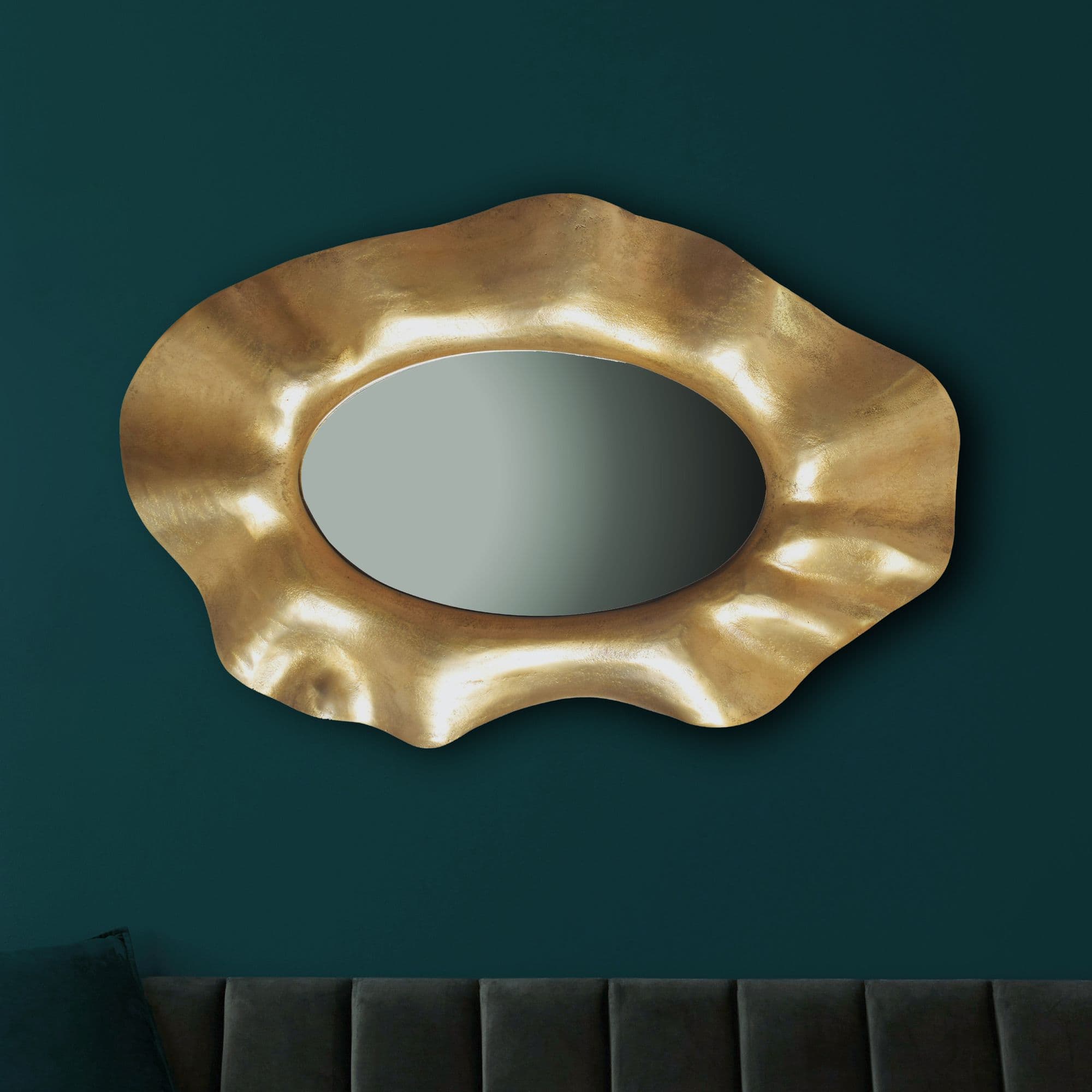 FineBuy Wandspiegel Asymmetrisch 60x90 cm Metall Design Hängespiegel Gold, Aluminium Dekospiegel Unförmig mit Rahmen, Spiegel Wand Groß, Flurspiegel Länglich, Garderobenspiegel Modern