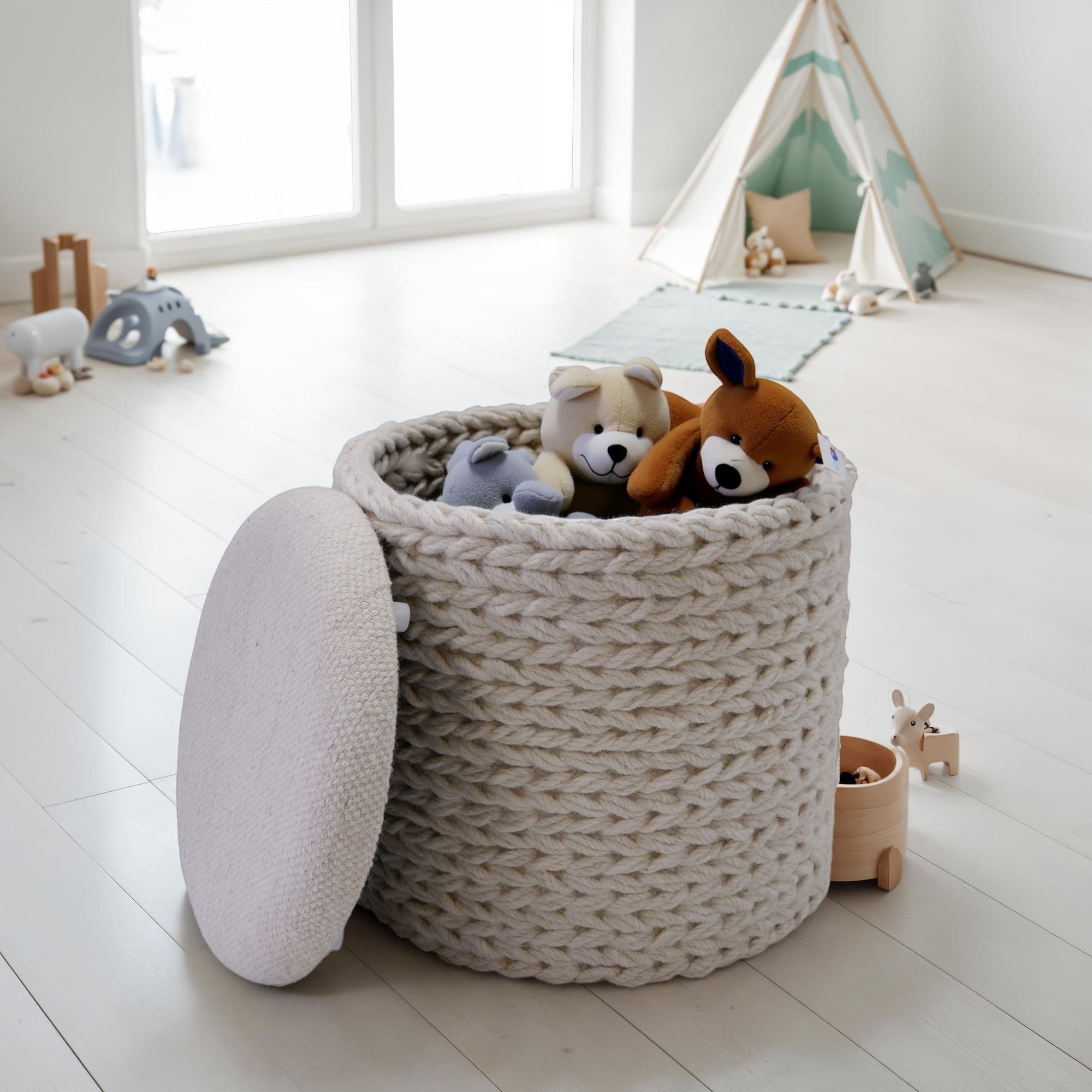 FineBuy Sitzhocker mit Stauraum aus Wolle rund 40x40x45 cm, Hocker mit abnehmbarem Deckel, Beistellhocker handgefertigt im Boho Stil, Creme Weiß