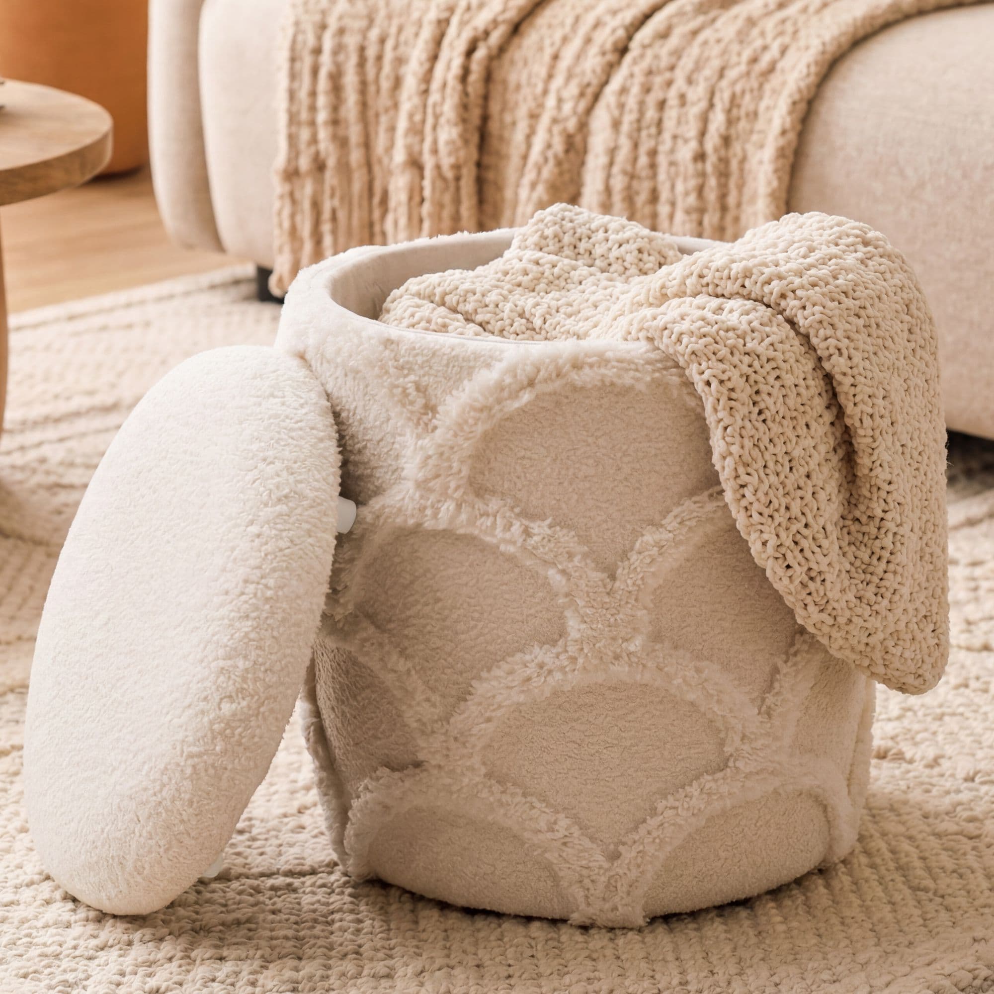 FineBuy Sitzhocker mit Stauraum aus Teddy Stoff 40cm Creme Weiß Rund - Design Boho Stoffhocker mit abnehmbarem Deckel - Polsterhocker Schminktisch Hocker - Beistellhocker für Wohnzimmer Handmade