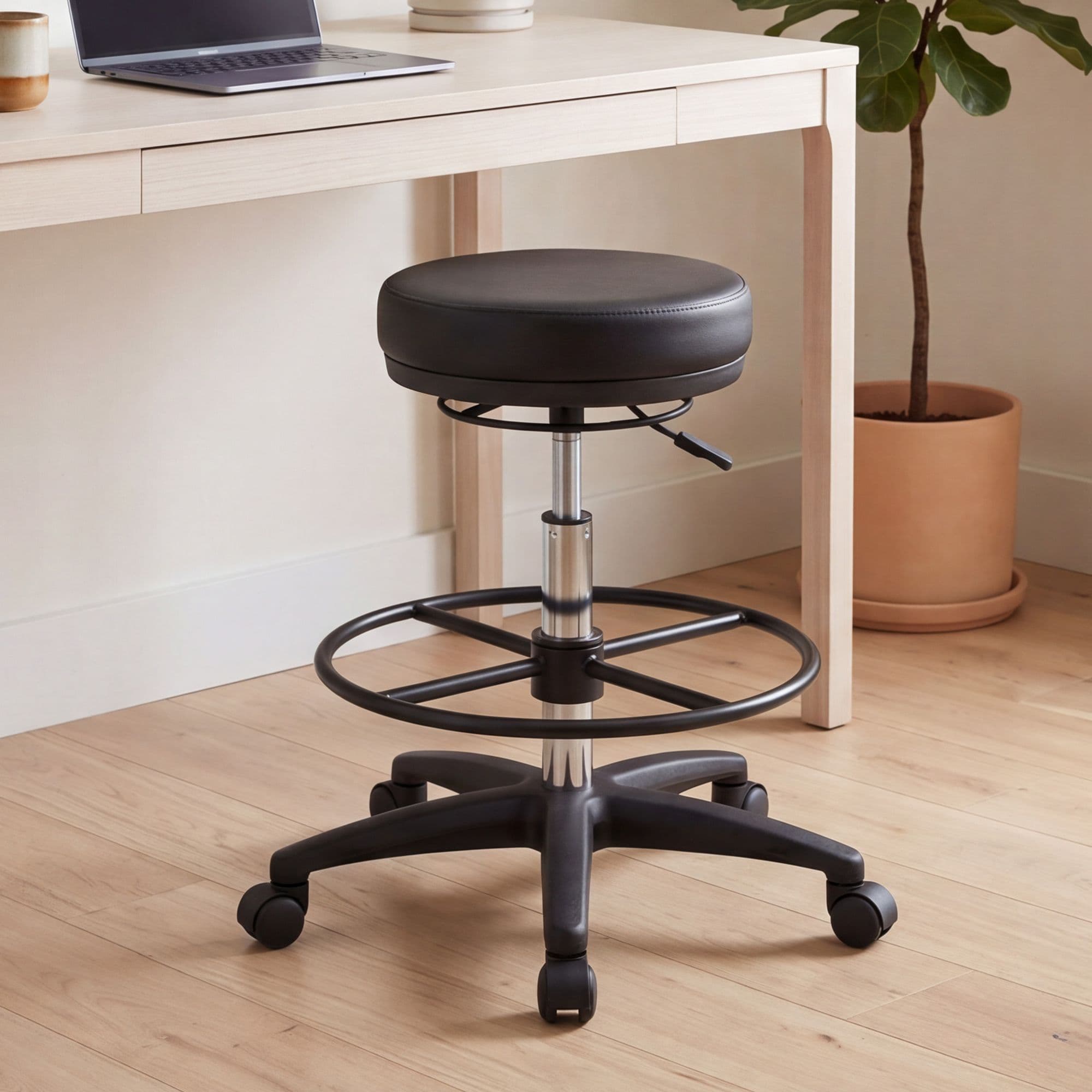 FineBuy Arbeitshocker Schwarz Rund Sitzhocker Rollen gebremst Arbeitsstuhl 120KG Hocker höhenverstellbar