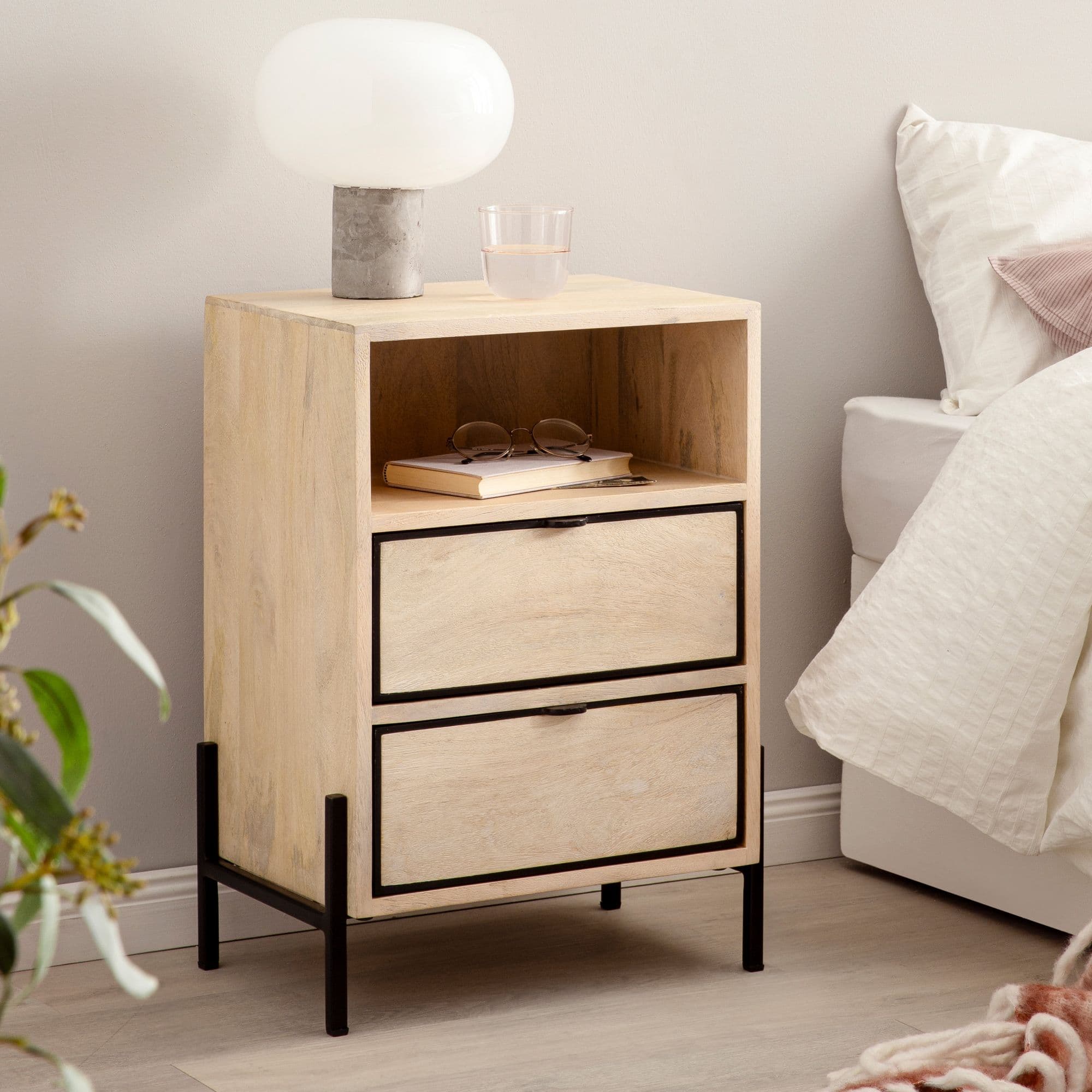FineBuy Nachttisch aus Mango Whitewash Massivholz mit Ablage & 2 Schubladen – Nachtkonsole im Industrial Natur Design für Boxspringbetten, Nachtschrank mit Stauraum – Nachtkästchen 43x60x30 cm