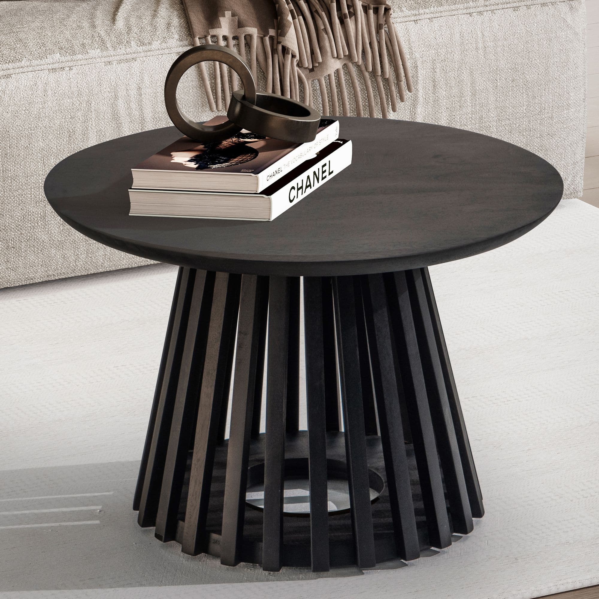 FineBuy Couchtisch Mango Massivholz rund Ø 60 cm Schwarz · Moderner Wohnzimmertisch mit offenem Gittergestell · Handgefertigter Sofatisch im Fächer Japandi Design aus Echtholz